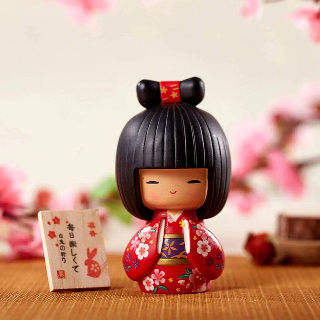 Poupées miniatures japonaises Kokeshi Yoka
